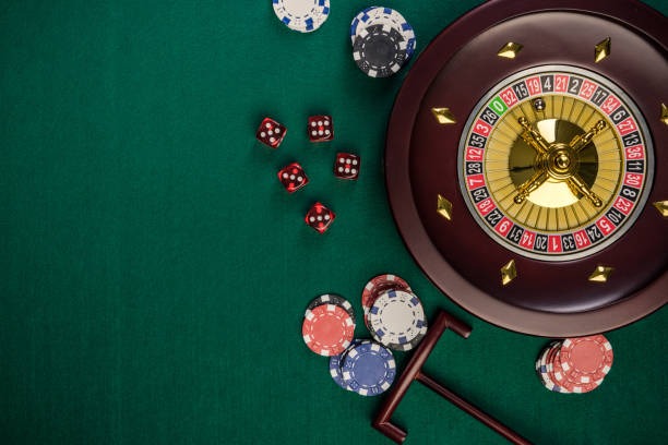 Wild Coaster base game symbols and paytable